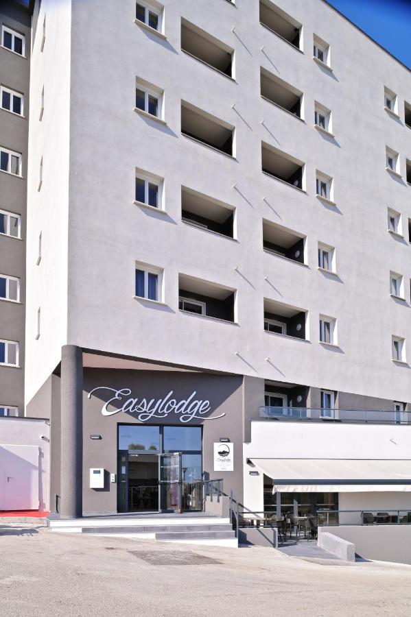 Residence Easy Lodge Аяччо Экстерьер фото